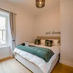 York Place One Apartmán