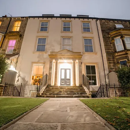 York Place One アパート ハロゲート