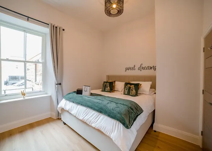 York Place One アパート