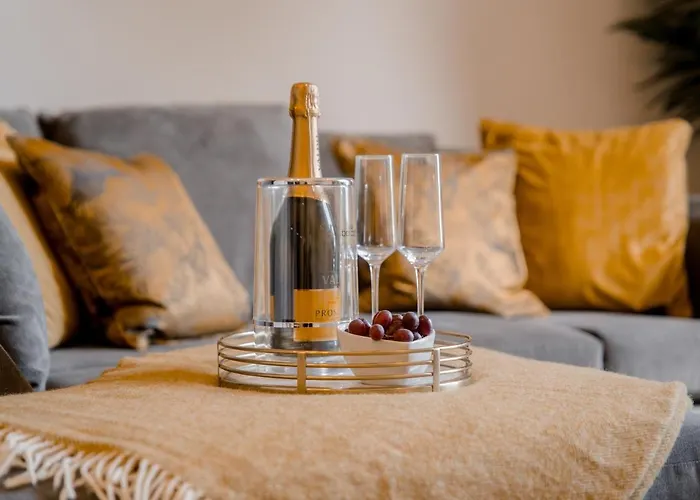 York Place One アパート *