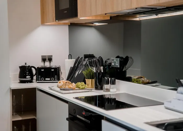 York Place One * ハロゲート